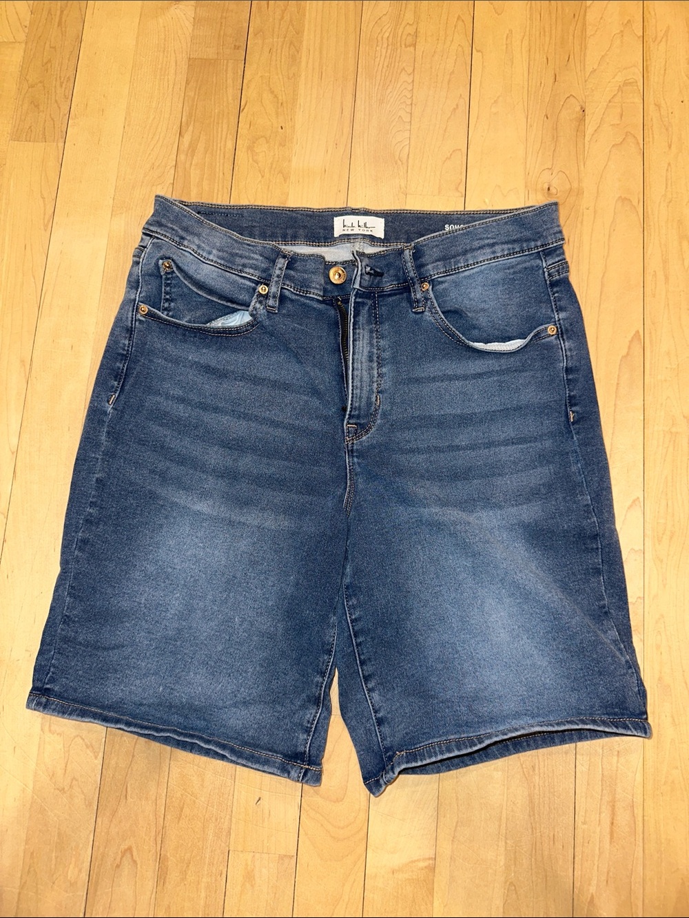 Nicole Miller Mid-Blue Denim Bermuda Shorts with Back Pockets